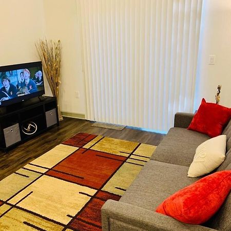 Downtown Apt Free Parking - Pool - Gym - Fully Kitchen Houston Exteriör bild