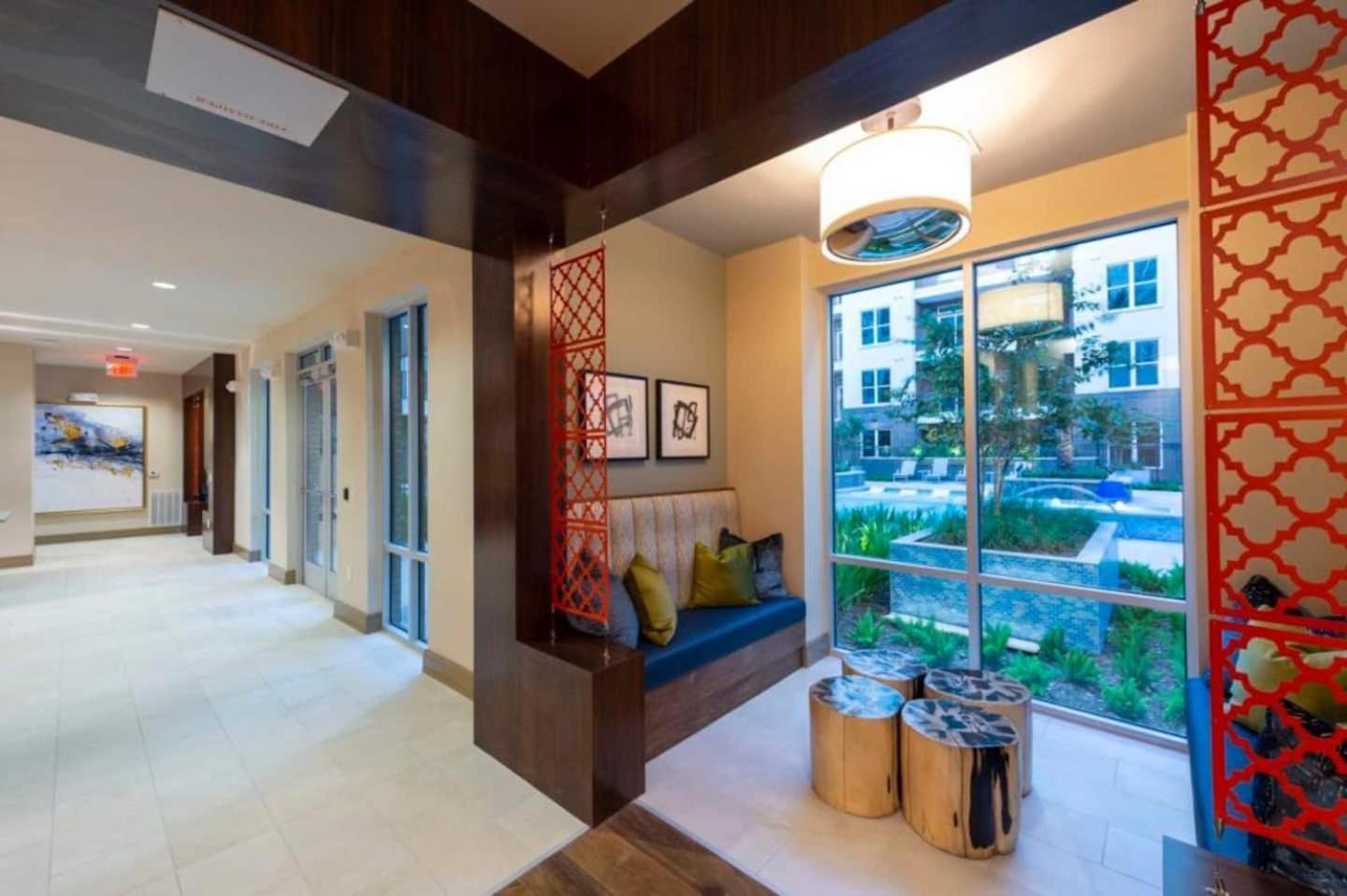 Downtown Apt Free Parking - Pool - Gym - Fully Kitchen Houston Exteriör bild