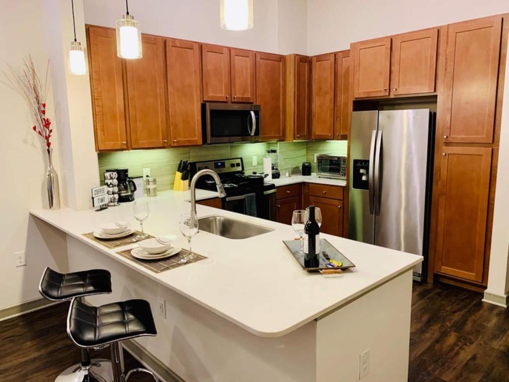 Downtown Apt Free Parking - Pool - Gym - Fully Kitchen Houston Exteriör bild