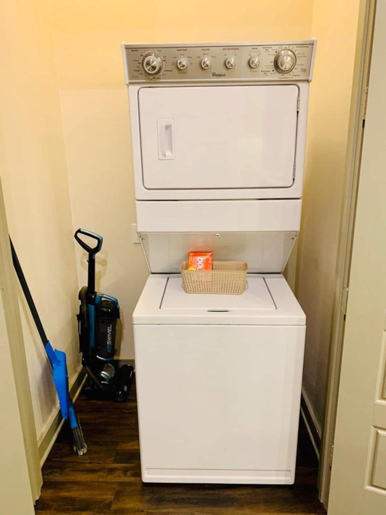 Downtown Apt Free Parking - Pool - Gym - Fully Kitchen Houston Exteriör bild