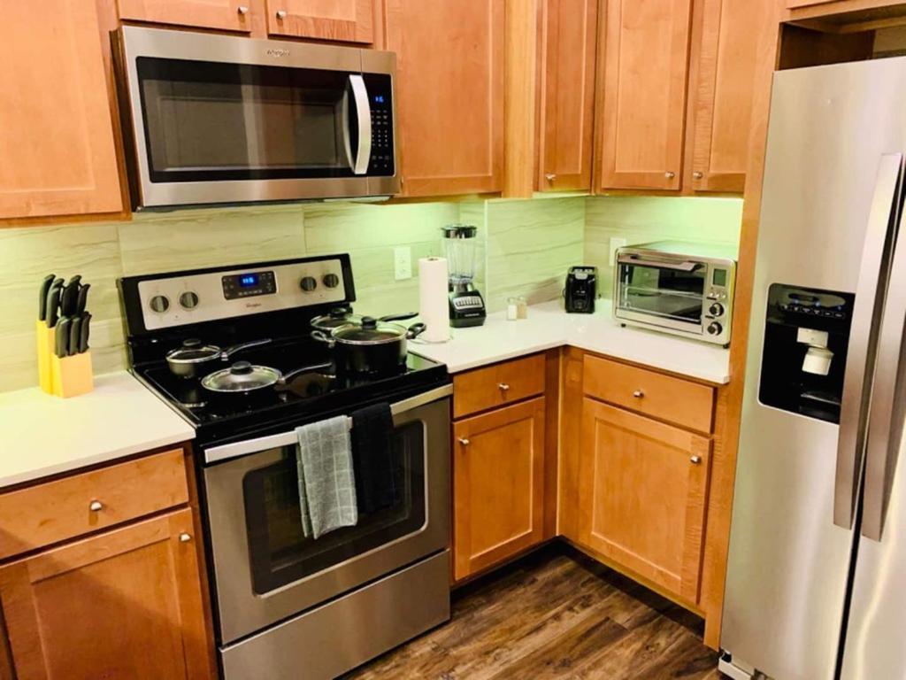 Downtown Apt Free Parking - Pool - Gym - Fully Kitchen Houston Exteriör bild