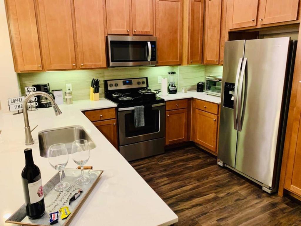 Downtown Apt Free Parking - Pool - Gym - Fully Kitchen Houston Exteriör bild